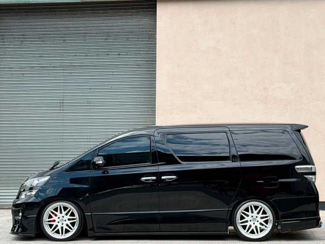 View our TOYOTA VELLFIRE