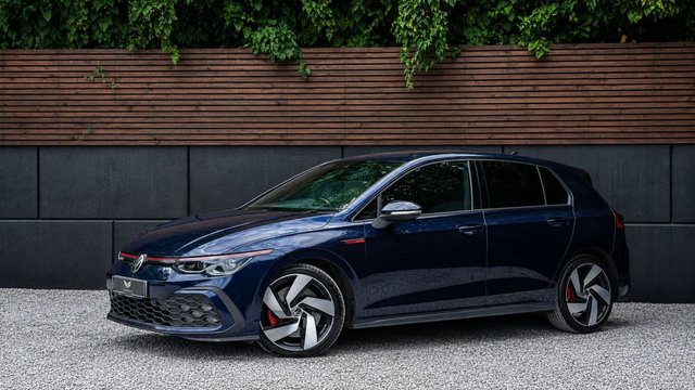 View our VOLKSWAGEN GOLF