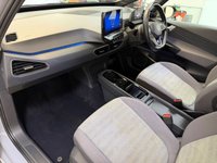 USED 2022 22 VOLKSWAGEN ID.3 Pro 58kWh Life Hatchback 5dr Electric Auto (145 ps) 