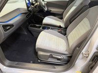 USED 2022 22 VOLKSWAGEN ID.3 Pro 58kWh Life Hatchback 5dr Electric Auto (145 ps) 