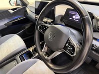 USED 2022 22 VOLKSWAGEN ID.3 Pro 58kWh Life Hatchback 5dr Electric Auto (145 ps) 