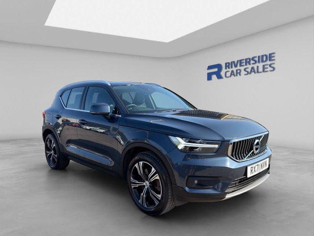 View our VOLVO XC40