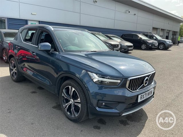 View our VOLVO XC40