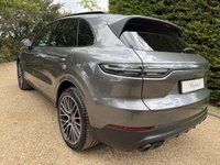 USED 2020 70 PORSCHE Cayenne E Hybrid 3.0 V6 E-Hybrid 14.1kWh SUV 5dr Petrol Plug-in Hybrid TiptronicS 4WD Euro 6 (s/s) (3.6kW Charger) (462 ps) SPORTS CHRONO,PANORAMIC SUNROOF