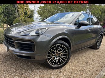 2020 PORSCHE CAYENNE