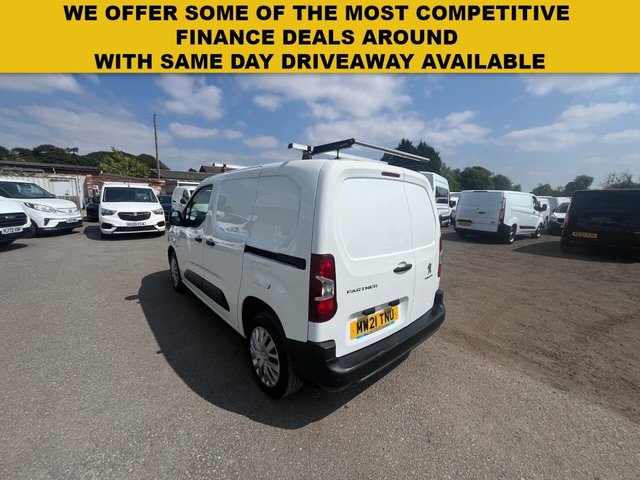 View our PEUGEOT PARTNER
