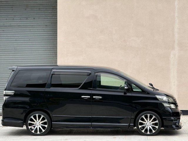 View our TOYOTA VELLFIRE
