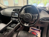 USED 2017 17 JAGUAR F-PACE 3.0 D300 V6 S SUV 5dr Diesel Auto AWD Euro 6 (s/s) (300 ps) 