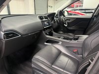 USED 2017 17 JAGUAR F-PACE 3.0 D300 V6 S SUV 5dr Diesel Auto AWD Euro 6 (s/s) (300 ps) 