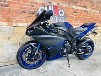 USED 2014 14 YAMAHA R1 BIG BANG Akrapovic Exhausts + Extras