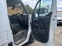USED 2022 72 RENAULT MASTER 2022 Renault Master 2.3 dCi Energy 35 Business Curtain Side Vehicle 