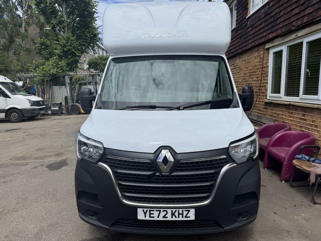 View our RENAULT MASTER