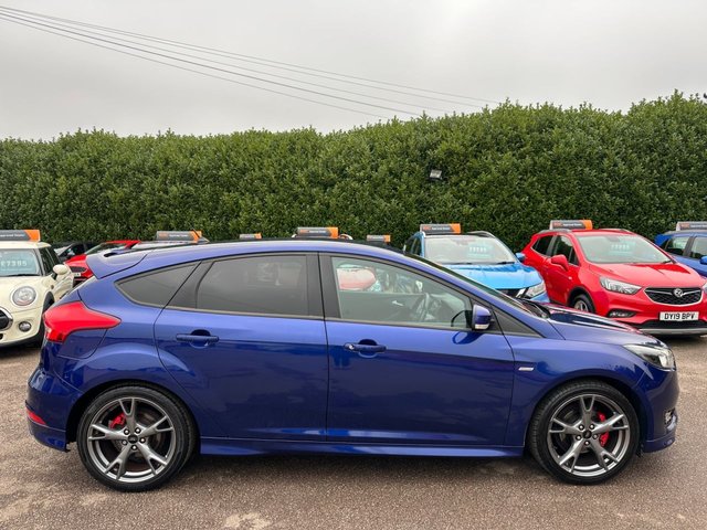 View our FORD FOCUS