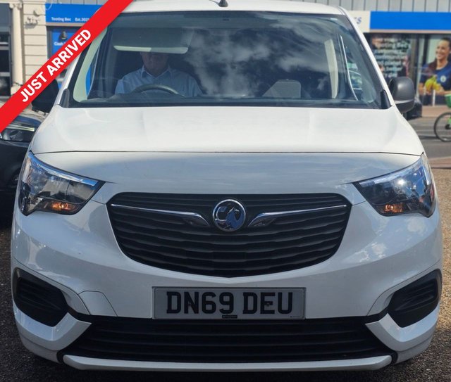 View our VAUXHALL COMBO