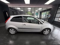 USED 2006 06 FORD FIESTA 1.4 Zetec Climate Hatchback 3dr Petrol Manual (147 g/km, 79 bhp) 