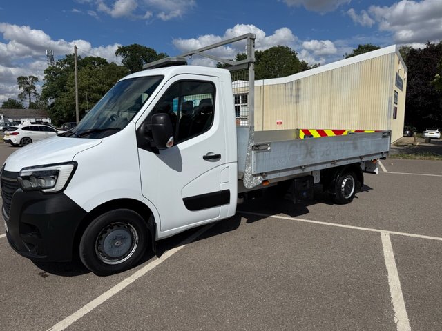 View our RENAULT MASTER