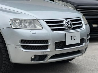 View our VOLKSWAGEN TOUAREG
