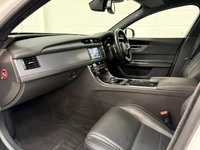 USED 2018 68 JAGUAR XF 2.0d R-Sport Saloon 4dr Diesel Auto Euro 6 (s/s) (180 ps) BODY STYLING, NAV, B/T, CRUISE