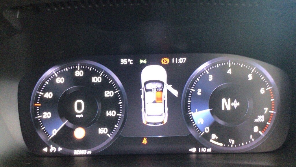 USED 2019 19 VOLVO XC40 1.5 T3 Momentum SUV 5dr Petrol Manual Euro 6 (s/s) (156 ps) 