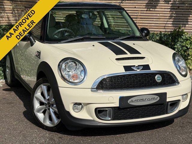 View our MINI Hatch 1.6 Cooper S Hatchback 3dr Petrol Manual Euro 5 (s/s) (184 ps)
