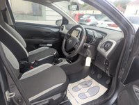 USED 2015 15 TOYOTA AYGO 1.0 VVT-i x-play Hatchback 5dr Petrol Manual Euro 5 Euro 5 (68 ps) FULL SERVICE HISTORY
