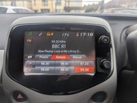 USED 2015 15 TOYOTA AYGO 1.0 VVT-i x-play Hatchback 5dr Petrol Manual Euro 5 Euro 5 (68 ps) FULL SERVICE HISTORY