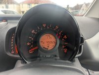 USED 2015 15 TOYOTA AYGO 1.0 VVT-i x-play Hatchback 5dr Petrol Manual Euro 5 Euro 5 (68 ps) FULL SERVICE HISTORY