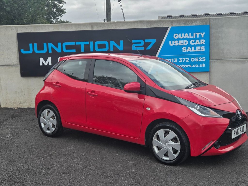 TOYOTA AYGO 1.0 VVT-i x-play Hatchback 5dr Petrol Manual Euro 6 (68 ps) - Image 1