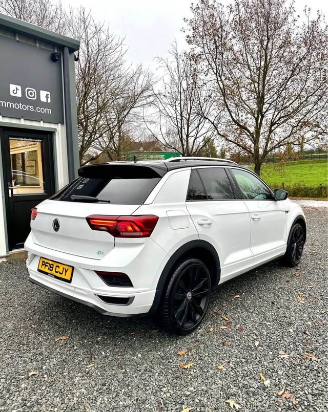 View our VOLKSWAGEN T-ROC