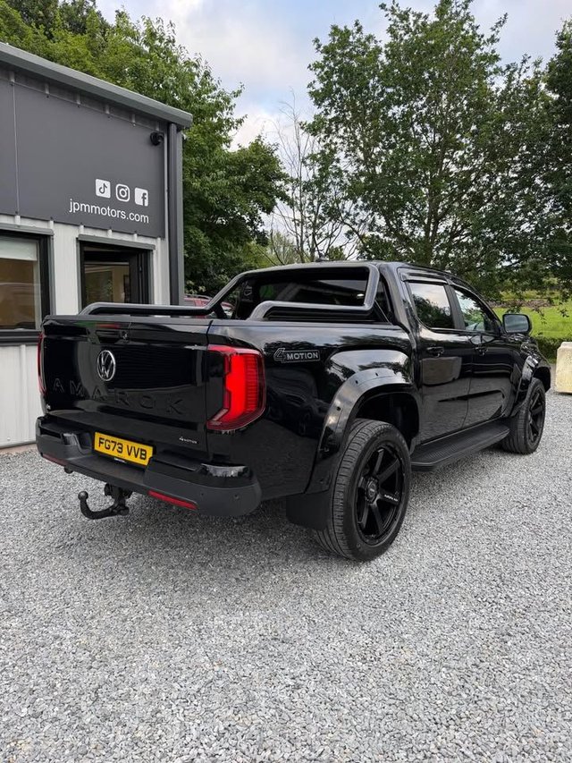 View our VOLKSWAGEN AMAROK
