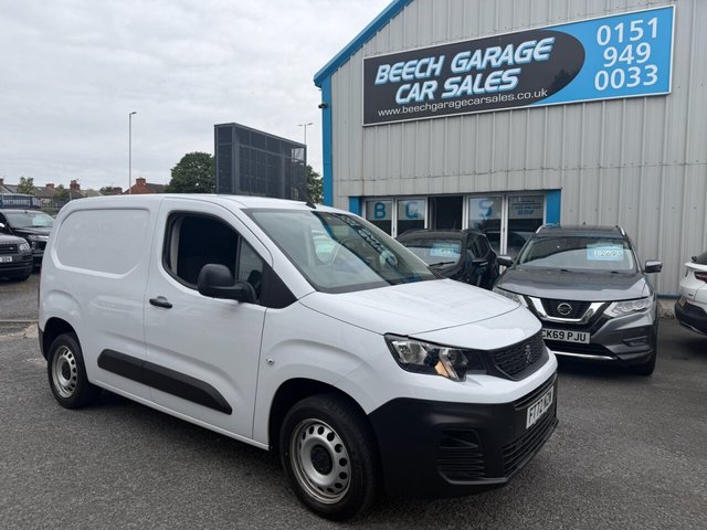 View our PEUGEOT PARTNER