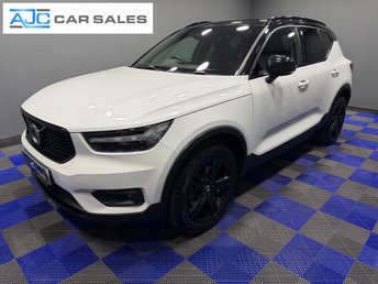 2019 VOLVO XC40