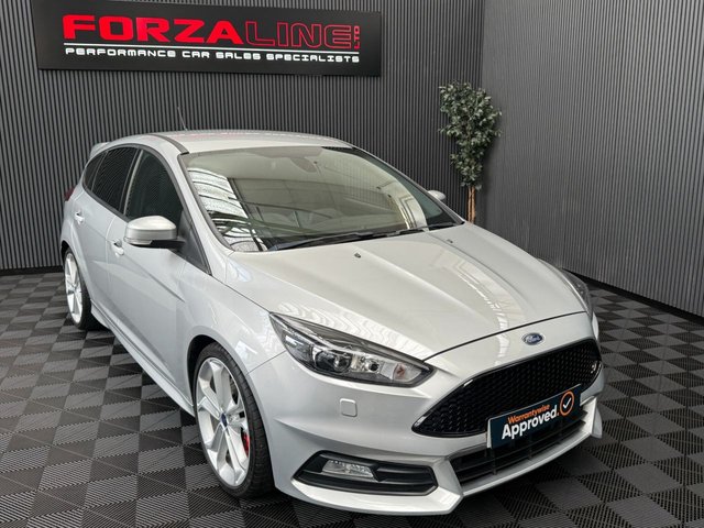 View our FORD FOCUS