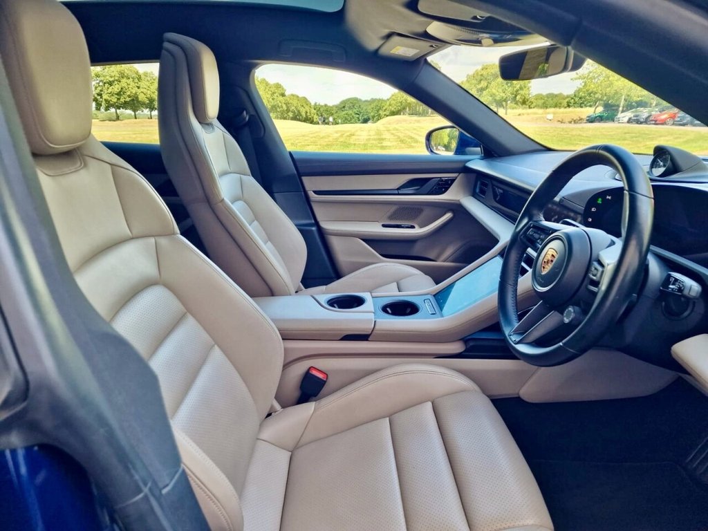 USED 2022 71 PORSCHE TAYCAN Performance Plus 93.4kWh 4 Cross Turismo 5dr Electric Auto 4WD (11kW Charger) (476 ps) FINANCE AVAILABLE