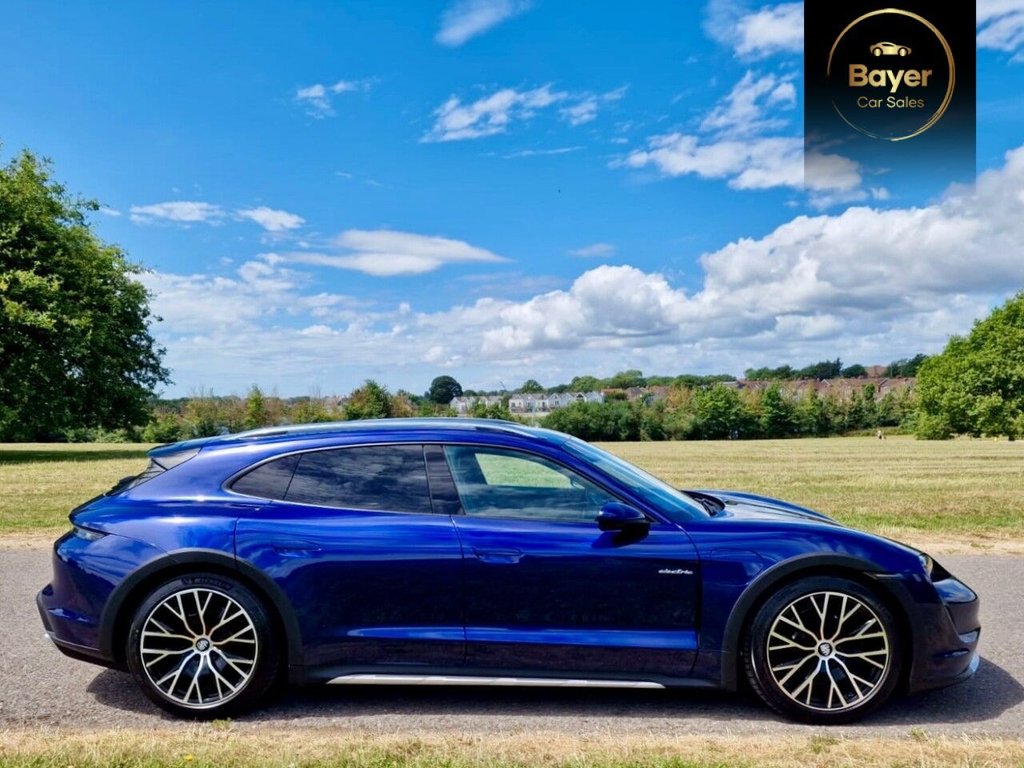 USED 2022 71 PORSCHE TAYCAN Performance Plus 93.4kWh 4 Cross Turismo 5dr Electric Auto 4WD (11kW Charger) (476 ps) FINANCE AVAILABLE