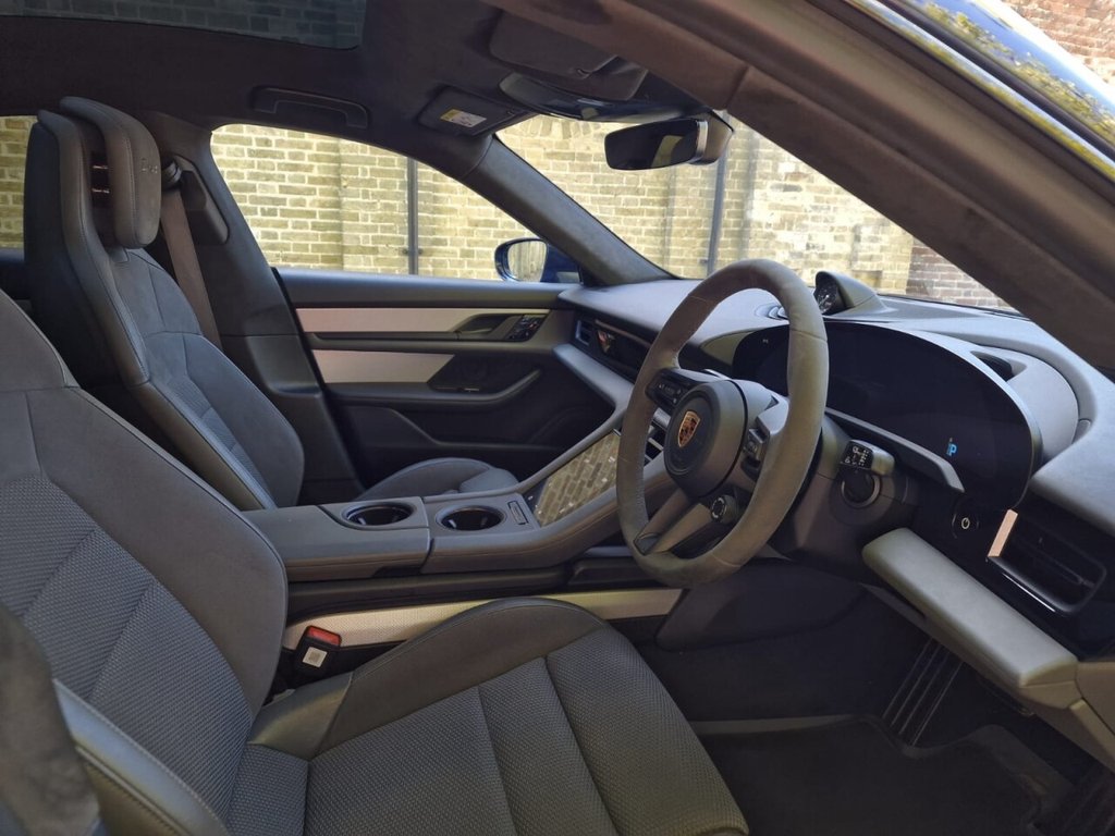USED 2020 70 PORSCHE TAYCAN Performance Plus 93.4kWh Turbo Saloon 4dr Electric Auto 4WD (680 ps) FINANCE AVAILABLE