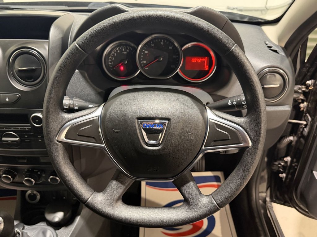 USED 2017 17 DACIA DUSTER 1.5 dCi Ambiance SUV 5dr Diesel Manual 4WD Euro 6 (s/s) (110 ps) 