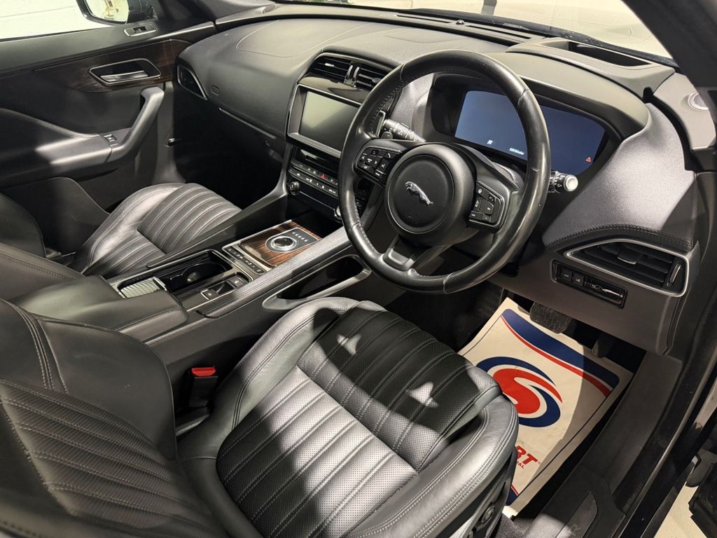USED 2017 17 JAGUAR F-PACE 2.0 D180 Portfolio SUV 5dr Diesel Auto AWD Euro 6 (s/s) (180 ps) 