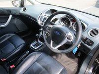 USED 2009 09 FORD FIESTA 1.4 Titanium 5 door Auto Petrol Automatic. Leather. Parking sensors.