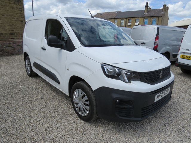 View our PEUGEOT PARTNER
