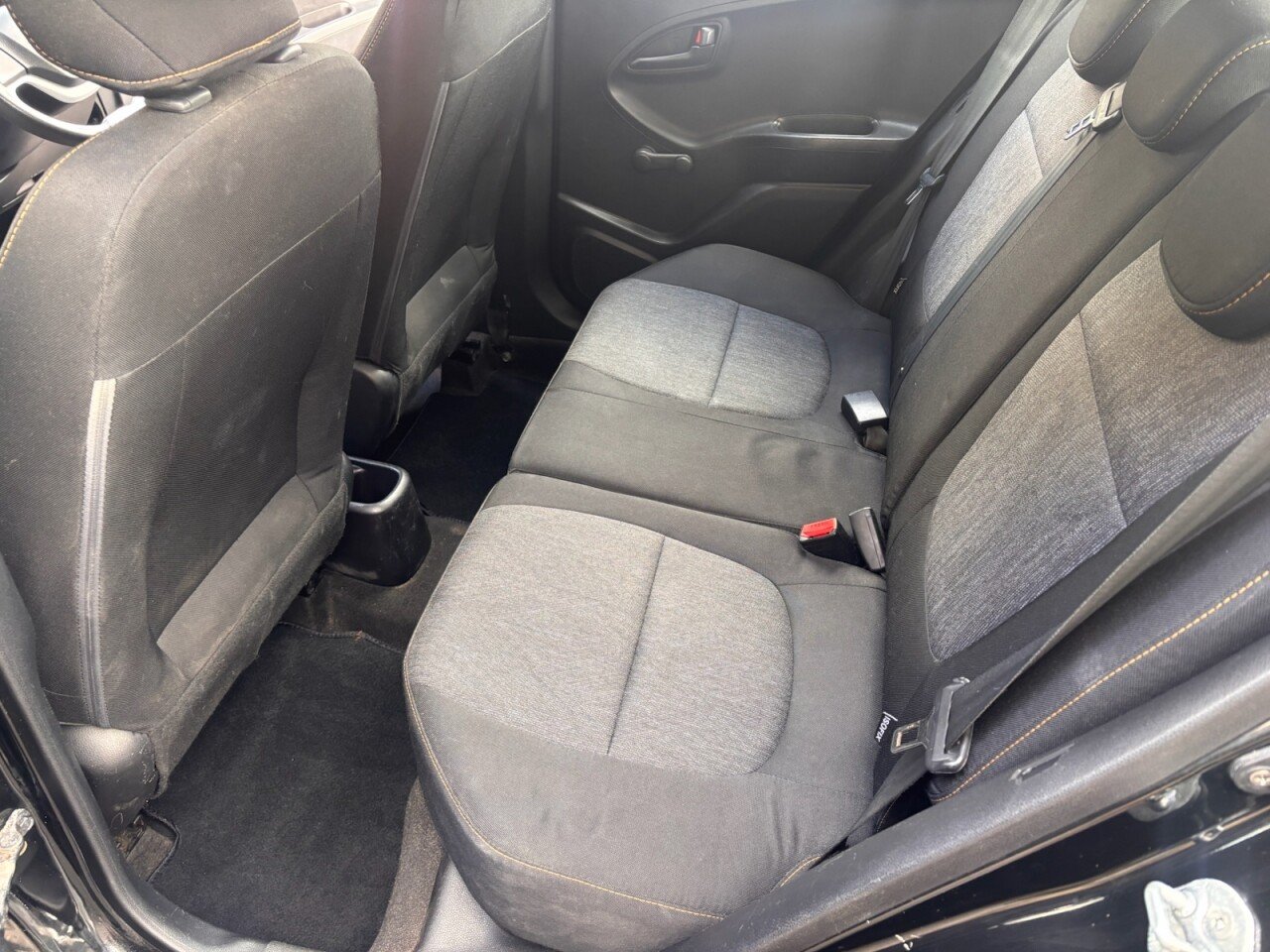 KIA PICANTO 1.0 1 HATCHBACK 5DR PETROL MANUAL EURO 5 68 BHP 2015 81,393...