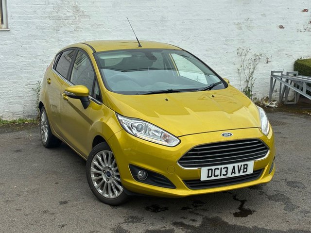 View our Ford Fiesta 1.0T EcoBoost Titanium Hatchback 5dr Petrol Manual Euro 5 (s/s) (125 ps)
