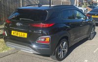 USED 2018 18 HYUNDAI KONA 1.0 T-GDi Blue Drive Premium SUV 5dr Petrol Manual Euro 6 (s/s) (120 ps) SERVICE RECORDS - NEW MOT - SAT NAV - PARKING CAMERA - APPLE CARPLAY-ANDROID AUTO - CRUISE CONTROL