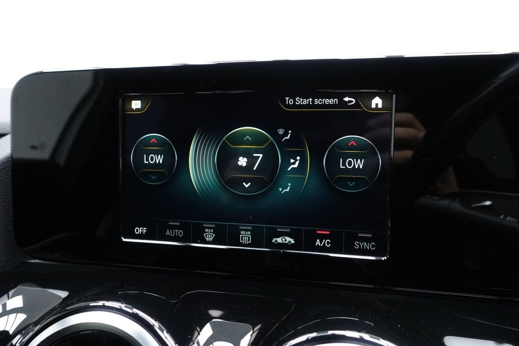 2021 Mercedes-Benz GLA — image 16