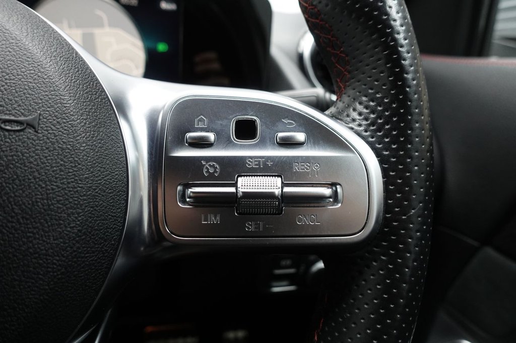 2021 Mercedes-Benz GLA — image 20