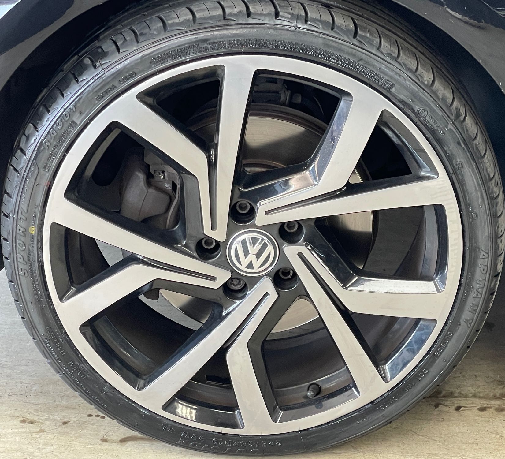 USED 2019 19 VOLKSWAGEN GOLF 2.0 TDI GTD Hatchback 5dr Diesel DSG Euro 6 (s/s) (184 ps) 