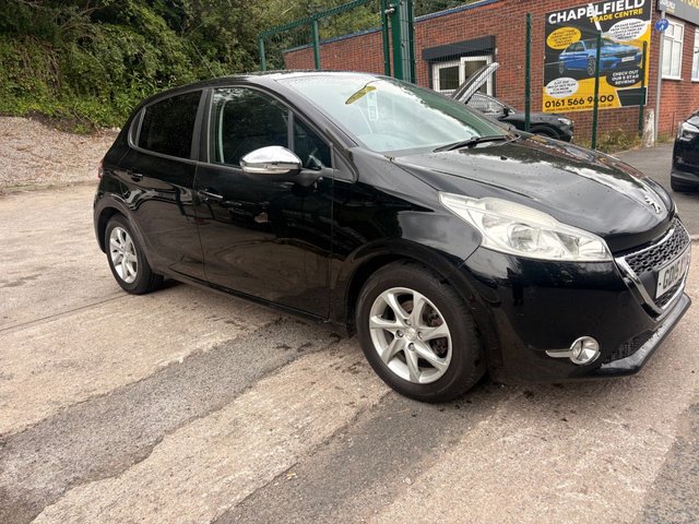 View our PEUGEOT 208