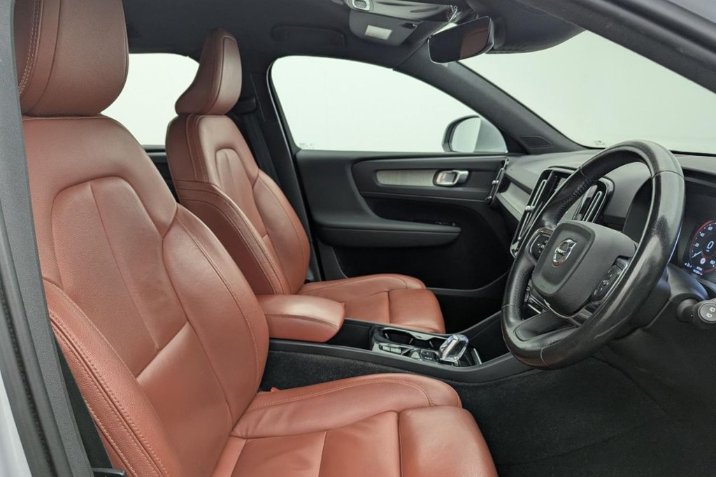USED 2021 21 VOLVO XC40 1.5 T3 Inscription Pro SUV 5dr Petrol Auto Euro 6 (s/s) (163 ps) Sat Nav,Leather, Heated Screen
