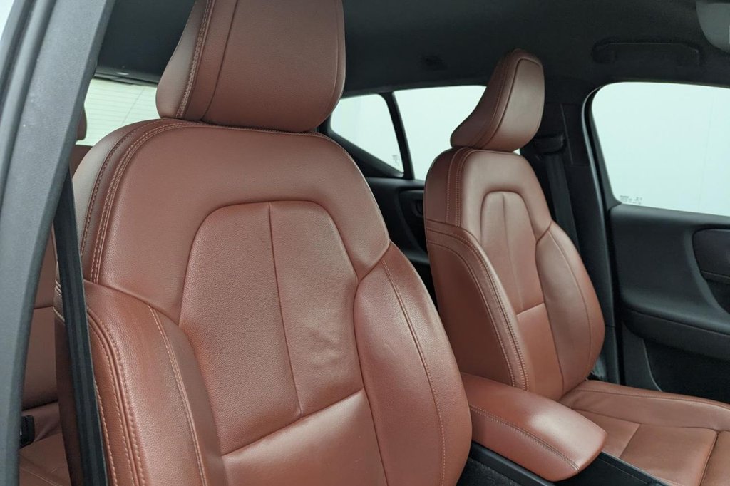USED 2021 21 VOLVO XC40 1.5 T3 Inscription Pro SUV 5dr Petrol Auto Euro 6 (s/s) (163 ps) Sat Nav,Leather, Heated Screen
