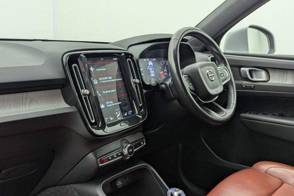 USED 2021 21 VOLVO XC40 1.5 T3 Inscription Pro SUV 5dr Petrol Auto Euro 6 (s/s) (163 ps) Sat Nav,Leather, Heated Screen